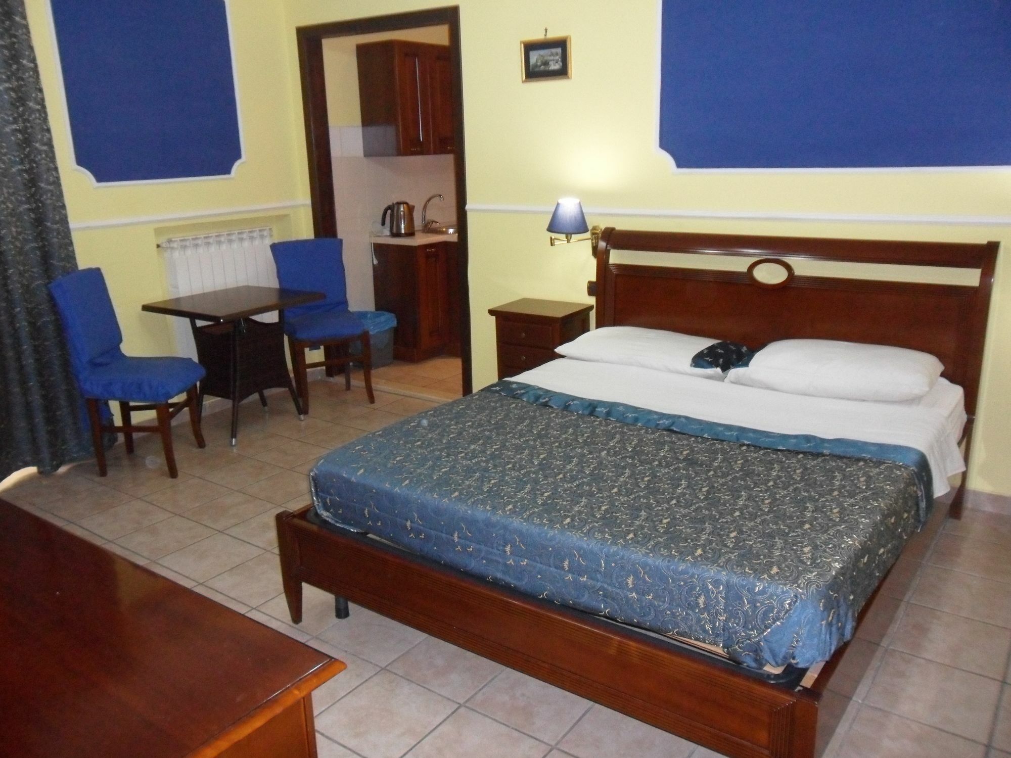 Del Corso 2* Napels