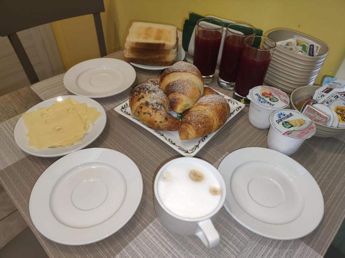 Del Corso Couette-café 2*