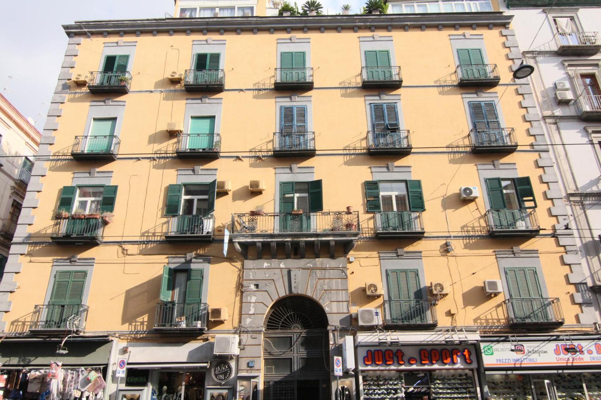 Del Corso Couette-café